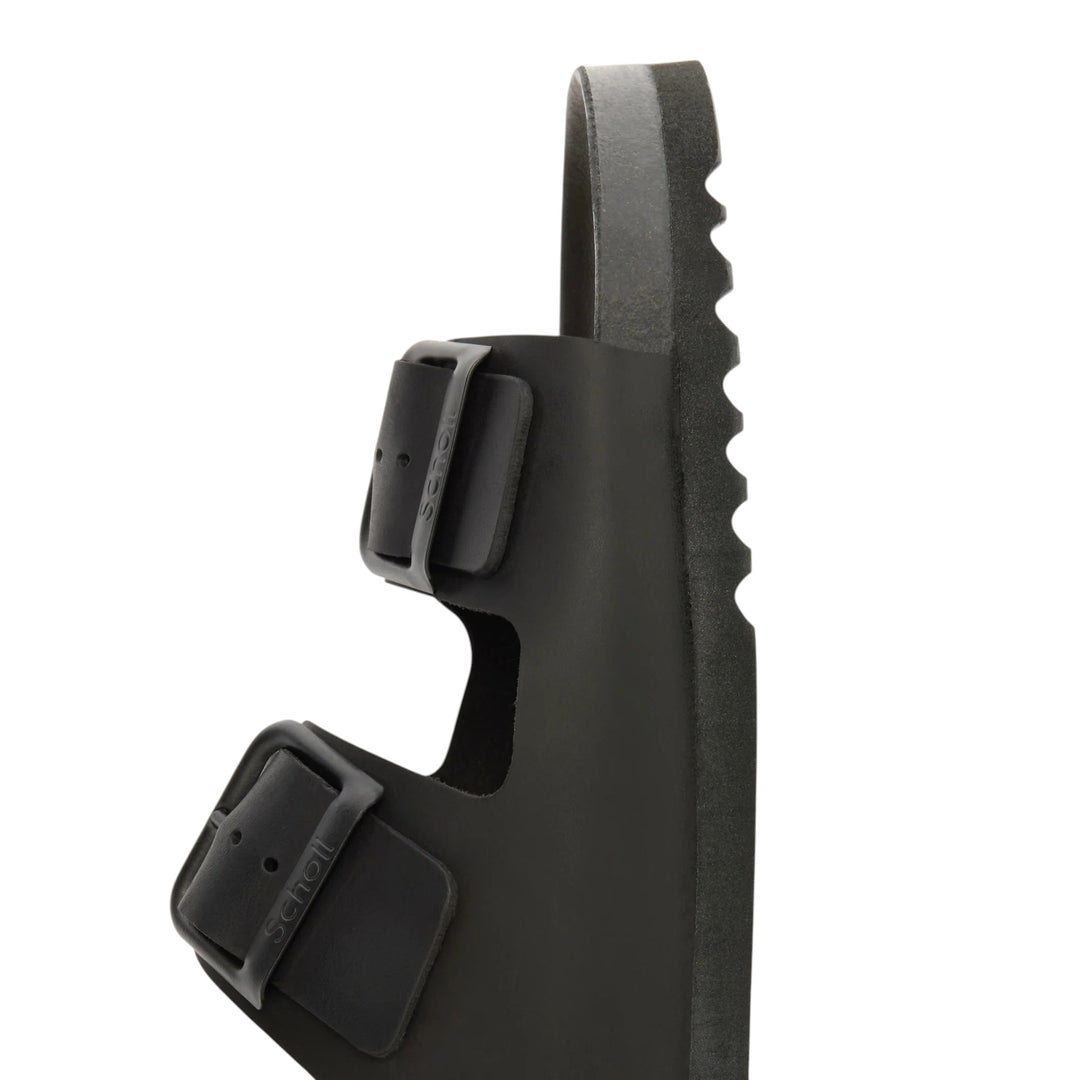 JULIEN SANDALER I OLJAT LÄDER SVART