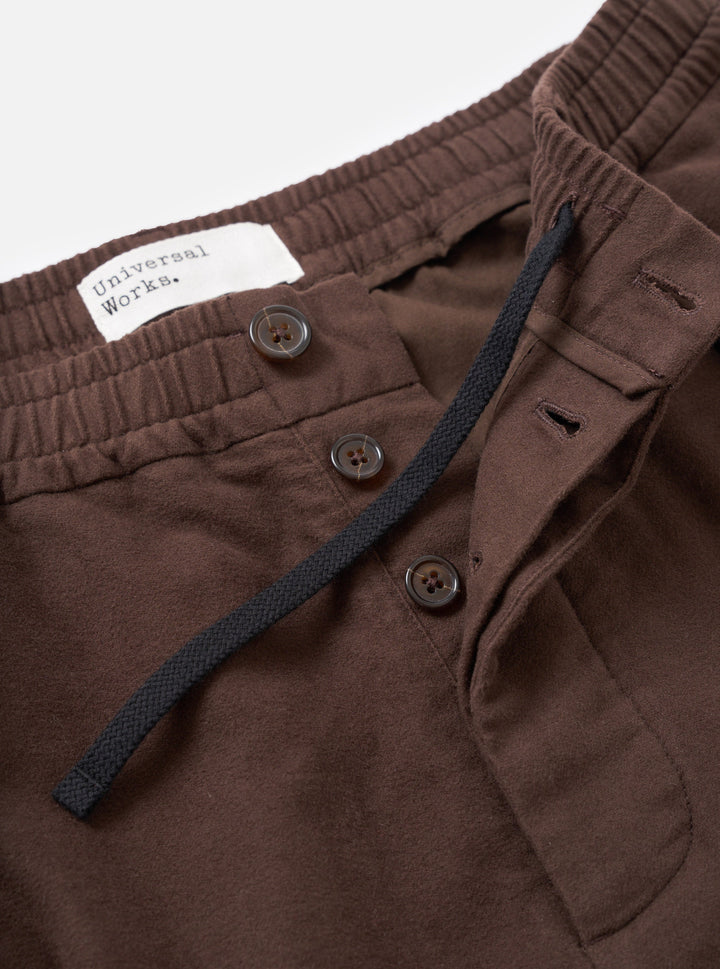 Universal Works Pleated Track Pant Comfort Moleskin Brown Marrone - foto 6